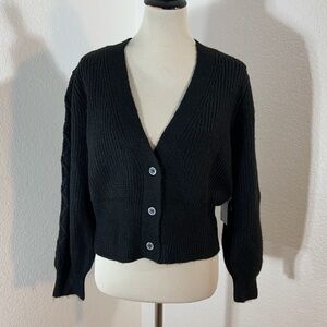 🌹New Listing🌹NWT Worthington Women’s Black V-Neck Button-Up Cardigan Sweater